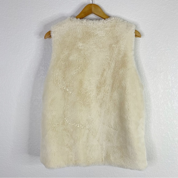 Matilda Jane Reversible Cream Snow Way Faux Fur Vest - Picture 8 of 8